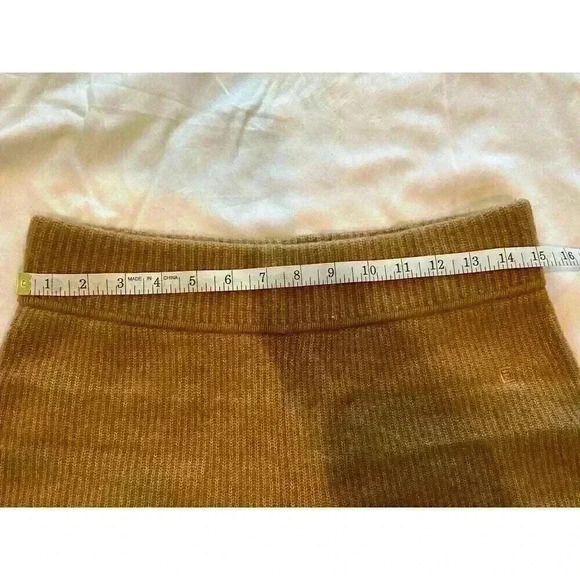 Everlane The Cozy Stretch Short Ribbed Knit Micro Shorts Carmel L wool yak soft - Picture 12 of 13